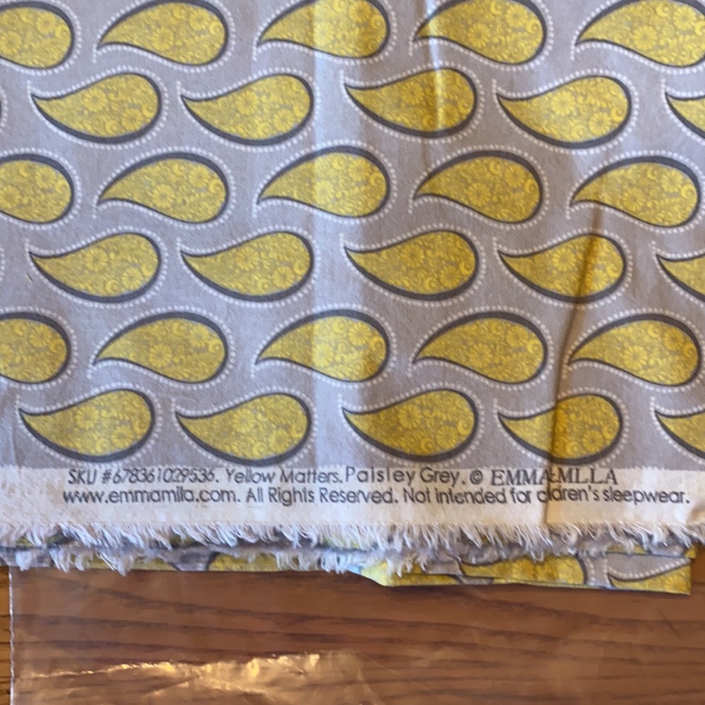 2 yards 100% cotton paisley print fabric Ready to Use! Laundered and pressed! - Picture 4 of 6